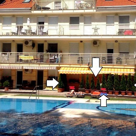Relax Beach Apartman Hajdúszoboszló Exteriör bild