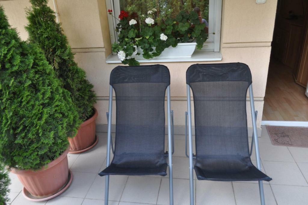 Relax Beach Apartman Hajdúszoboszló Exteriör bild